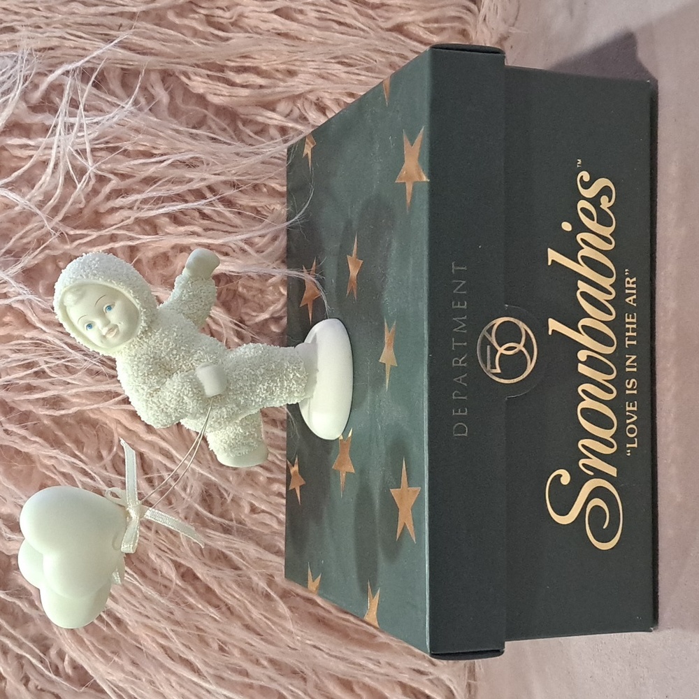 Retired Department 56 "Love is in the Air" Snowbabies Figurine - Christmas